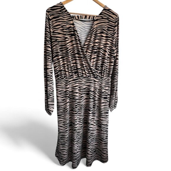 LOFT Animal Print Black and Tan Long Sleeve Midi Dress Size 6 - Picture 2 of 5